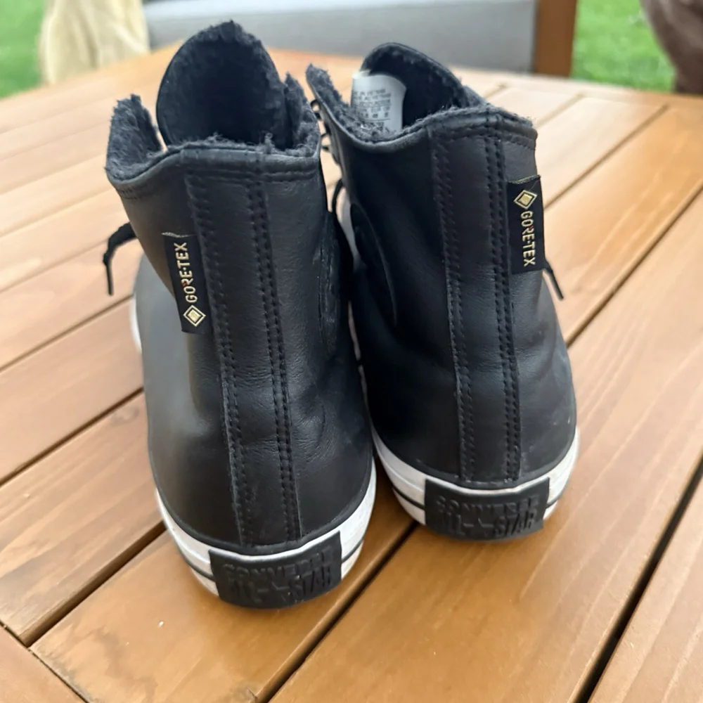 Converse All Star Black/White High Chuck Taylor Sneakerboots Gore Tex Sz 11.5